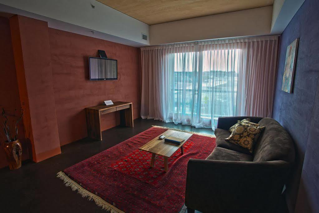 Inn At The Black Olive Baltimora Esterno foto