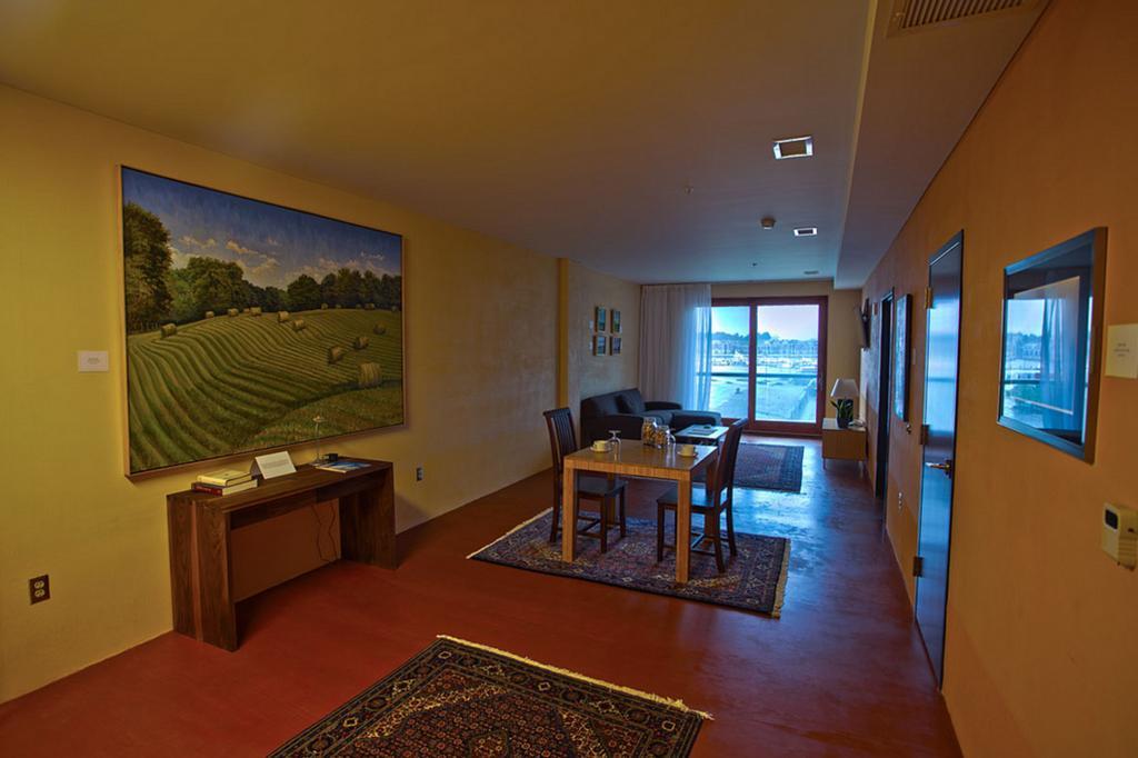 Inn At The Black Olive Baltimora Interno foto